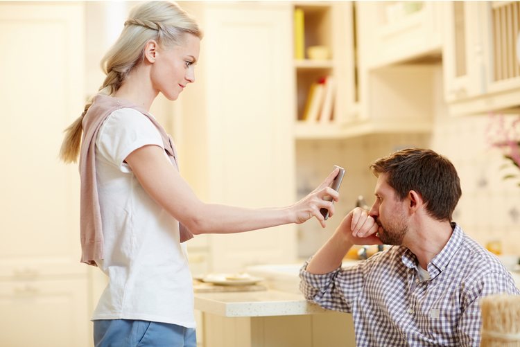 Cuando se considera que se tiene control sobre la otra persona hay un problema