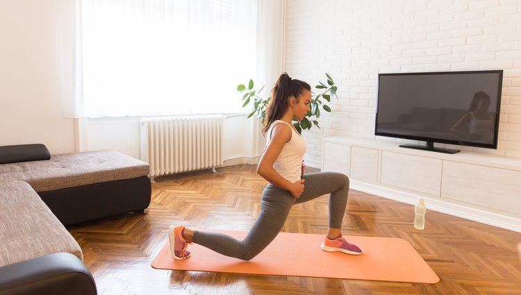 Practica deporte en casa
