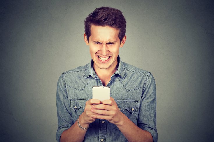 Las redes sociales nos ponen de mal humor y no tenemos problema en agredir a otras personas