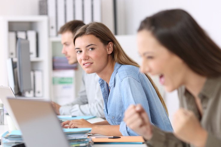 Las personas egocéntricas tienen envidia del éxito de los demás