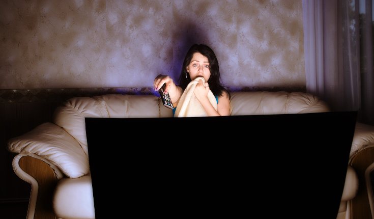 El miedo a la oscuridad en adultos puede venir de una experiencia desagradable en el pasado