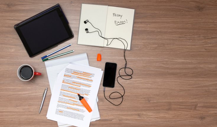 Busca un lugar adecuado, cómodo y bien iluminado para estudiar