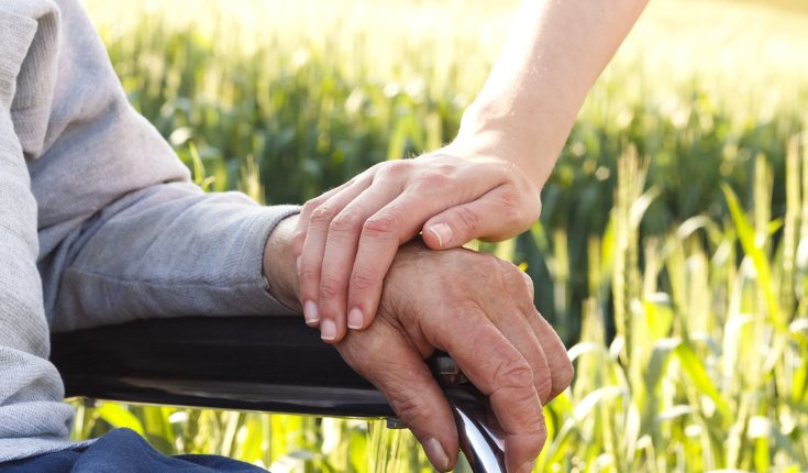 El cuidado de las personas con Alzheimer es generalmente realizado por una persona en solitario