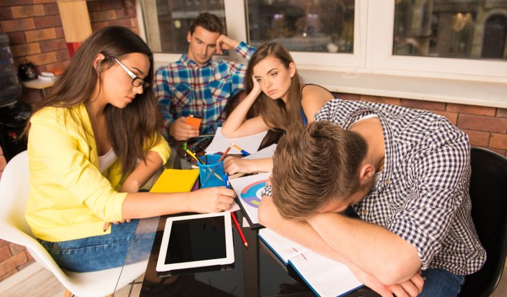 Las redes de amistad adolescentes influyen mucho en el contagio de estados emocionales