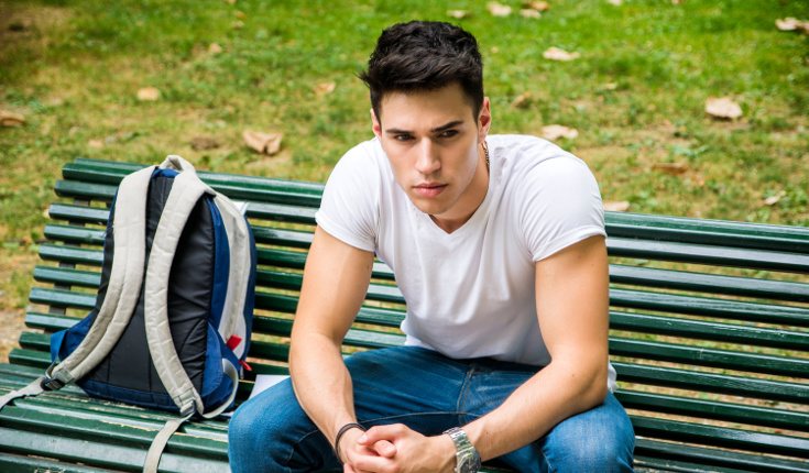 Reflexiona sobre si merece la pena mantener la relación o amistad con esa persona