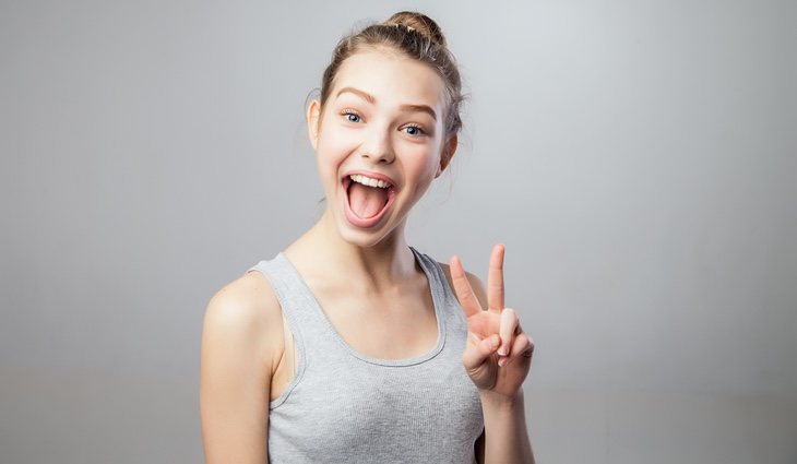 Una persona con un exceso de optimismo si suspende un examen pensará que ya lo aprobará