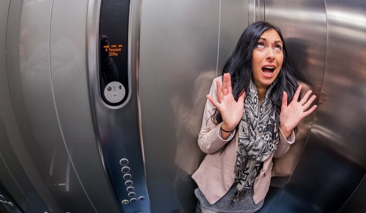 Sentir ansiedad y vergüenza son síntomas de las fobias