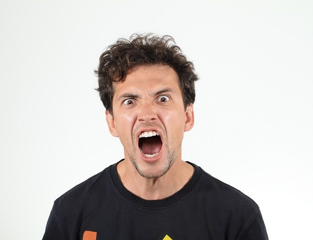 Recuerda que dos personas no discuten si uno no quiere