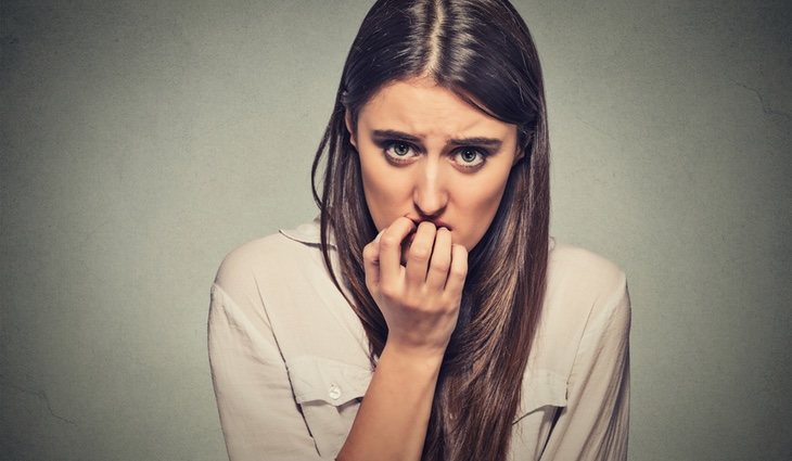 Algunos de los síntomas más comunes son la ansiedad