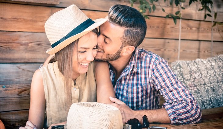 Sentirse a gusto en el entorno donde se va mantener una conversación es también un factor importante