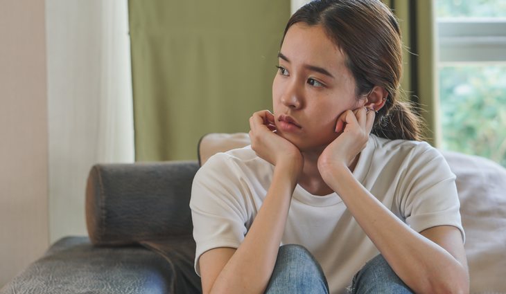 Un estado de ánimo bajo que se prolonga en el tiempo puede llevar a una depresión