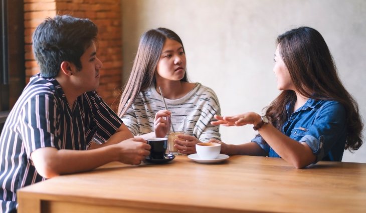 Hay que saber ambas versiones antes de intentar solucionar el conflicto