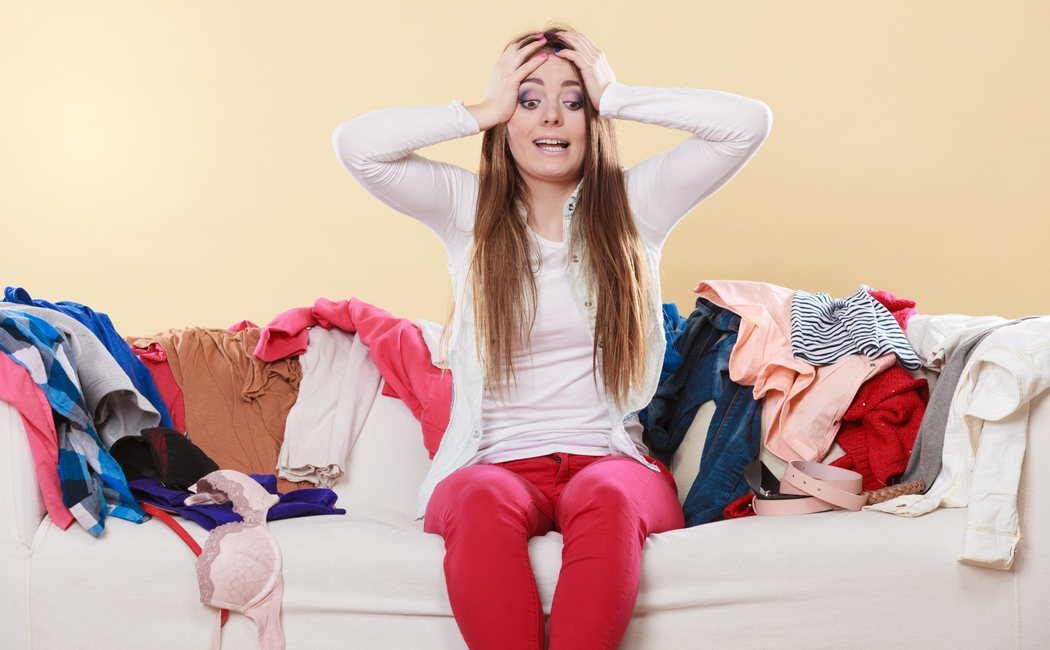 Ventajas y desventajas de tener el dormitorio desordenado según la psicología