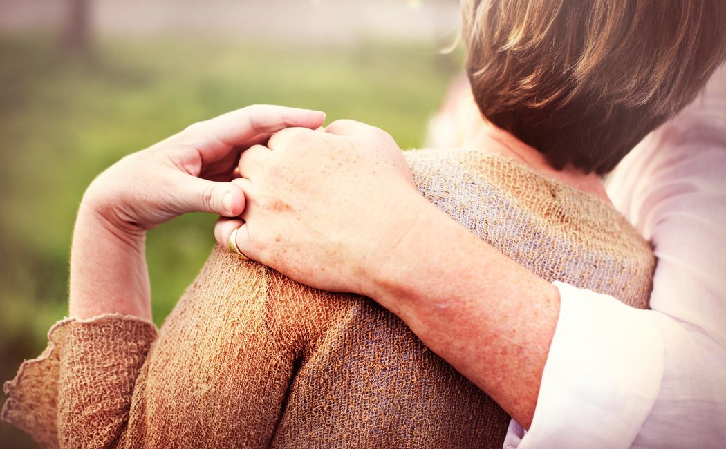 Invierte en tus relaciones sociales para encontrar la felicidad
