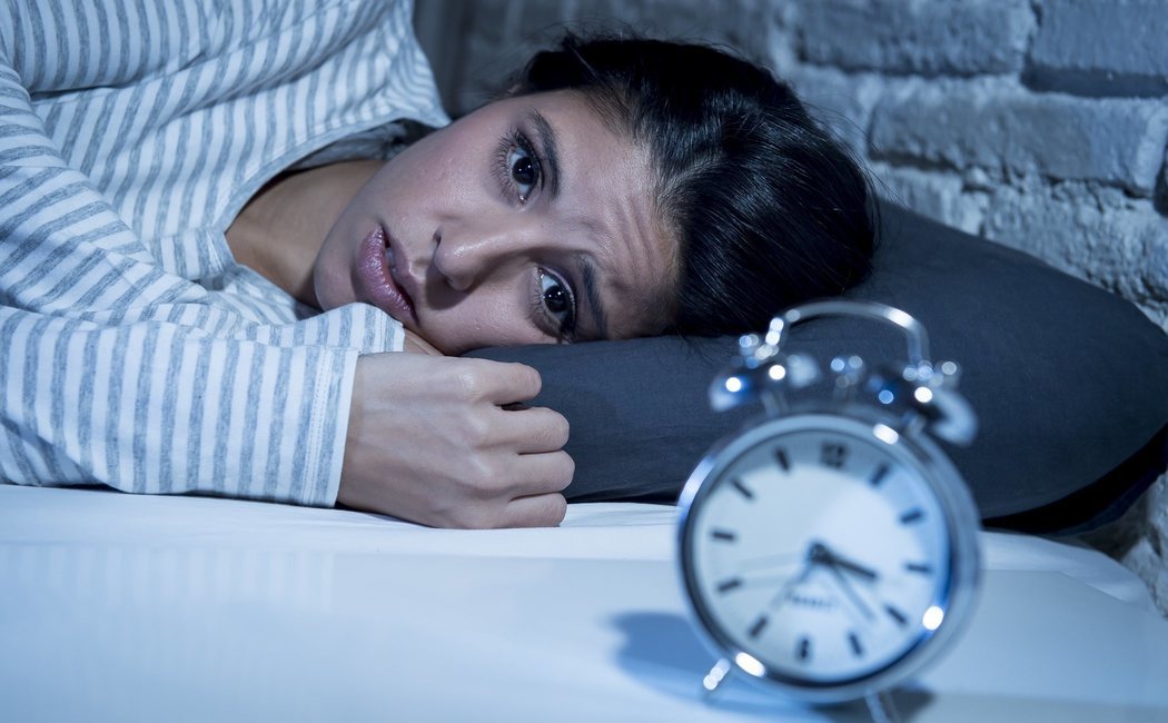 Dificultades para dormir por las noches: causas y soluciones