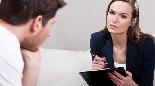 No me gusta mi psicólogo, ¿debería cambiar o es normal?